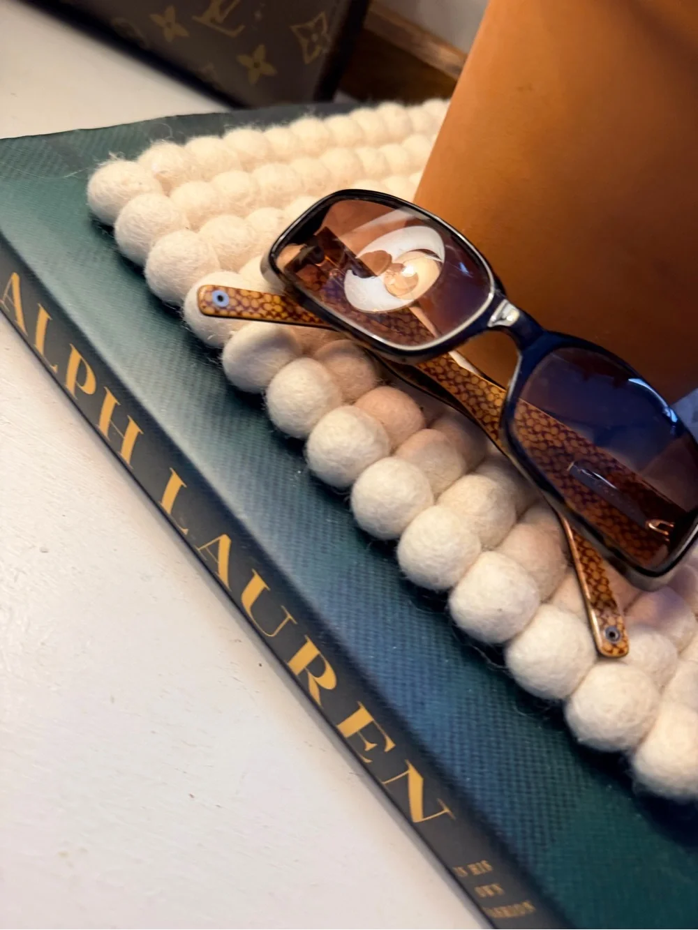 Coach Brown Tortoiseshell Sunglasses with Brown Gradient Lenses - Picture 9 of 14